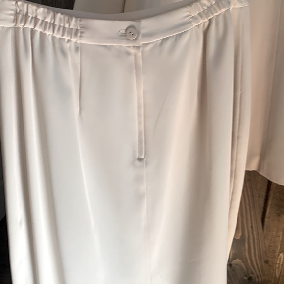 G M I LONG JACKET W/SKIRT - Picture 4 of 4